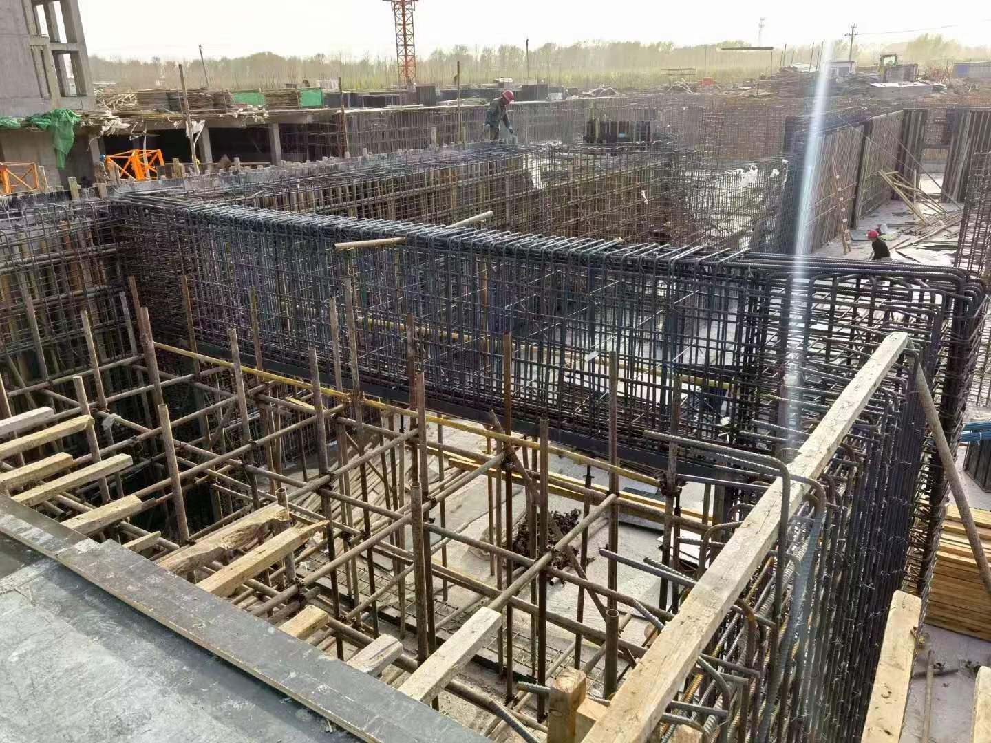 玉林建筑基础筏板施工时混凝土有哪些常见问题?